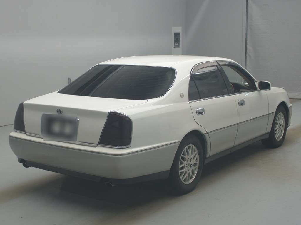 TOYOTA CROWN MAJESTA