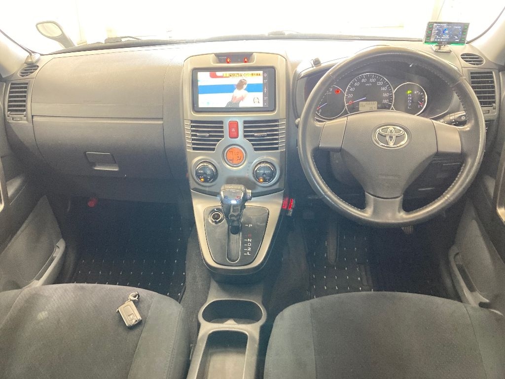 TOYOTA RUSH