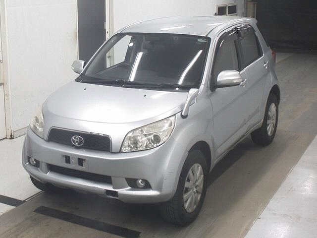 TOYOTA RUSH