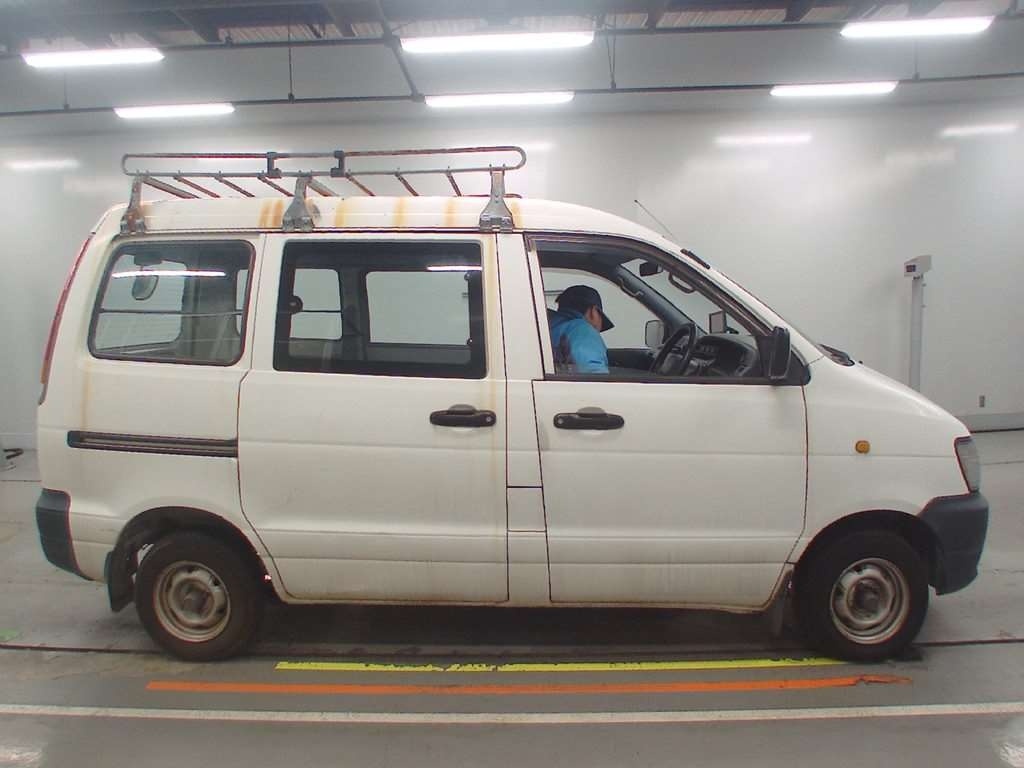 TOYOTA LITE ACE