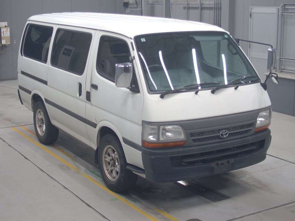 TOYOTA REGIUS ACE