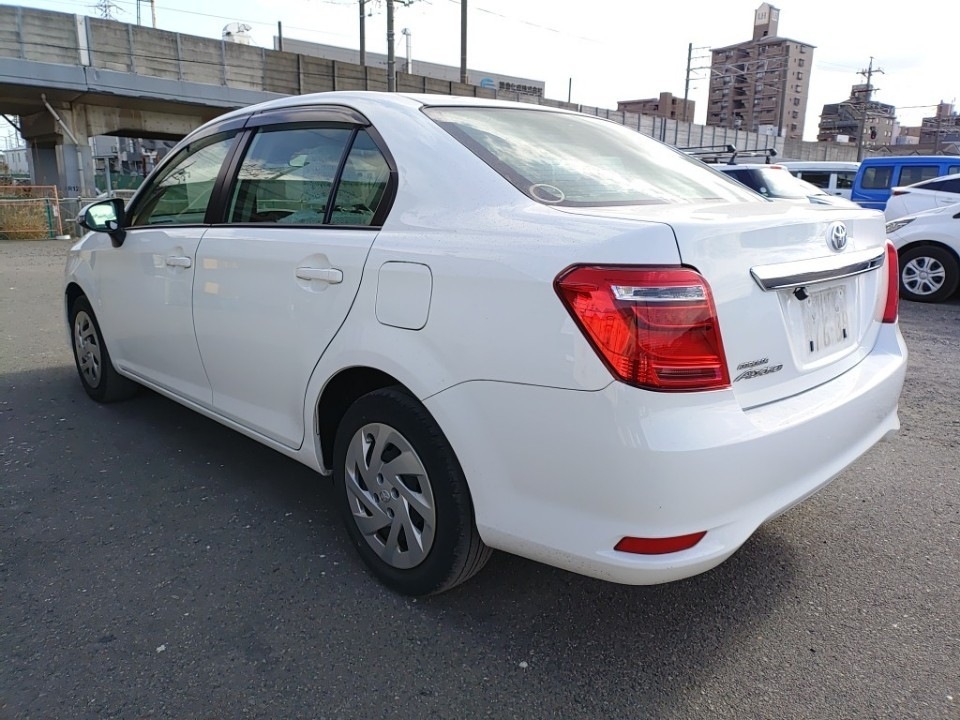 TOYOTA COROLLA AXIO