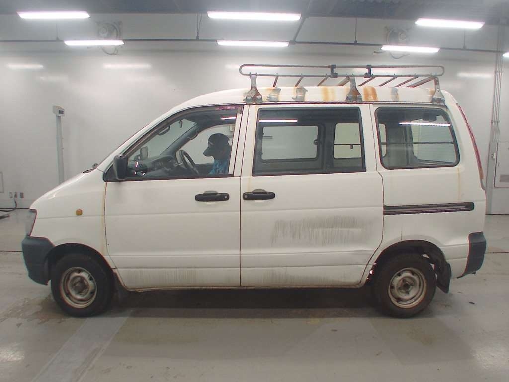 TOYOTA LITE ACE