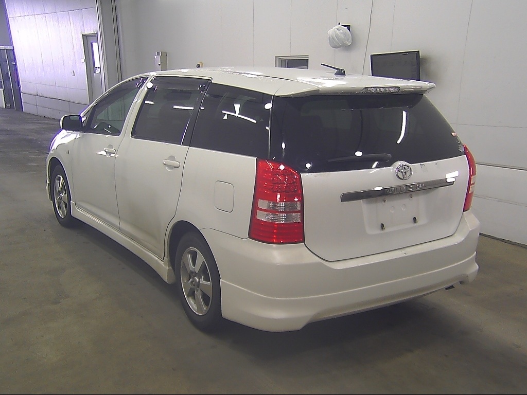 TOYOTA WISH