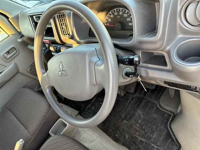 MITSUBISHI MINICAB