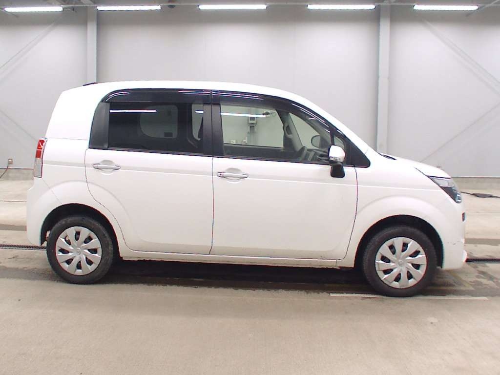 TOYOTA SPADE