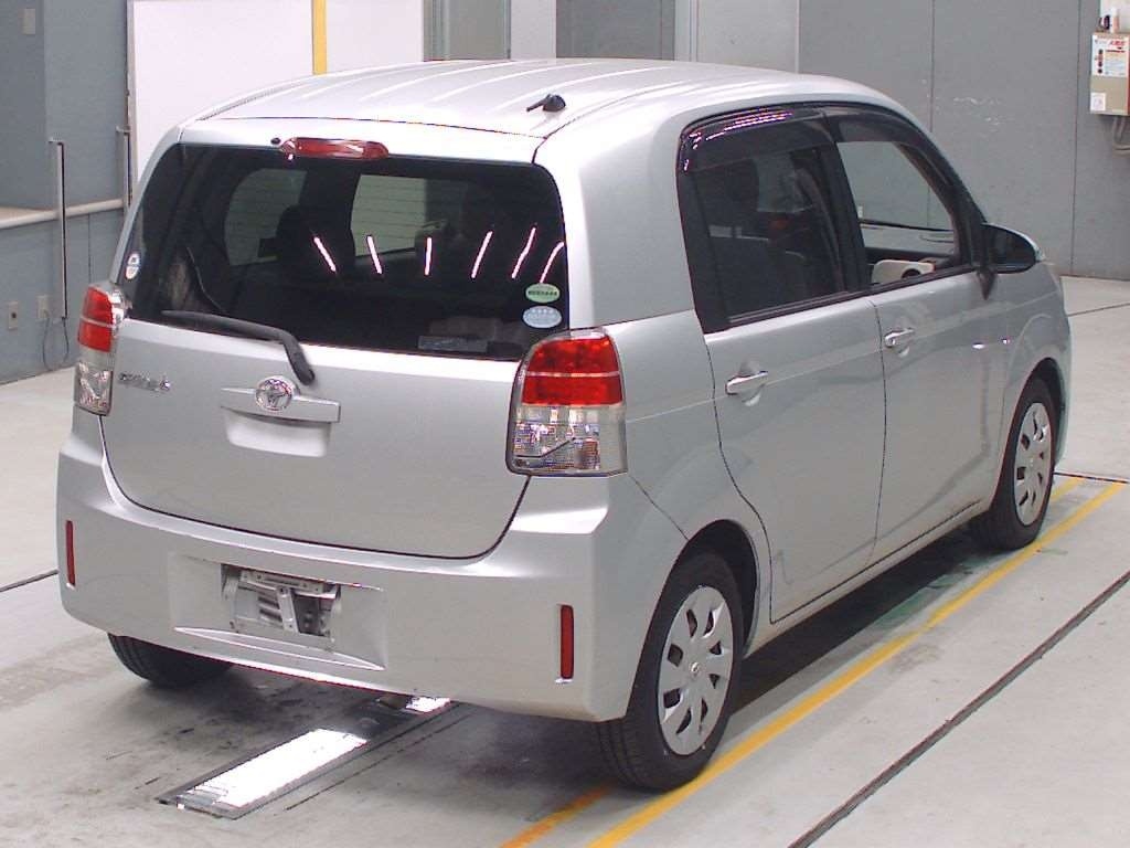 TOYOTA SPADE