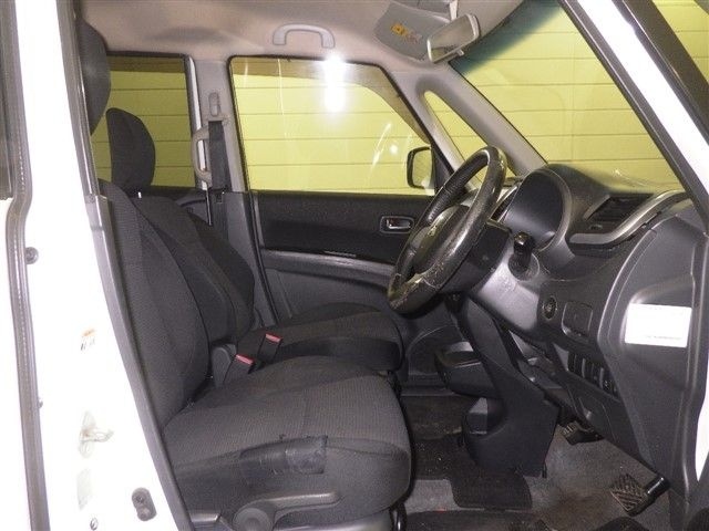 MITSUBISHI DELICA D:2