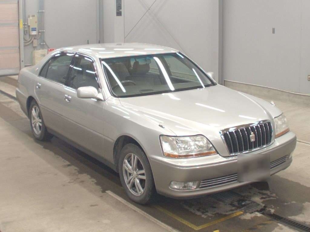 TOYOTA CROWN MAJESTA