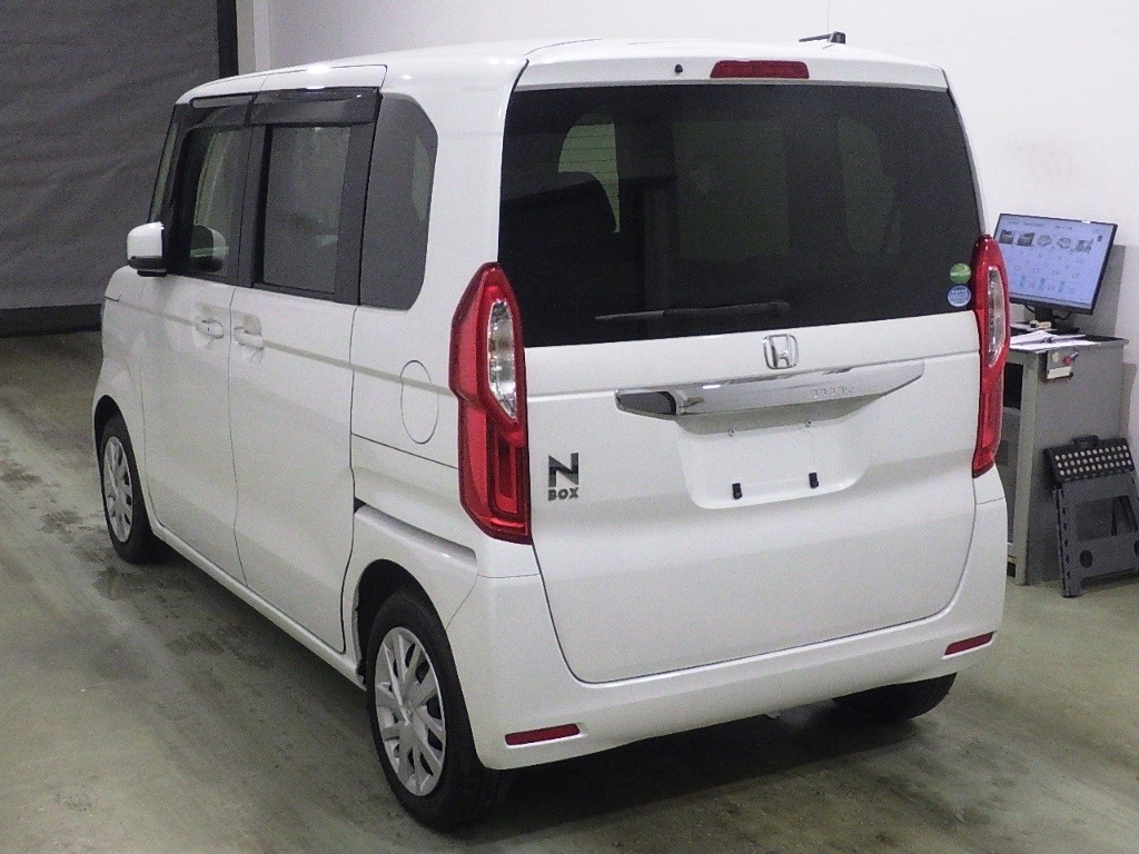 HONDA N-BOX