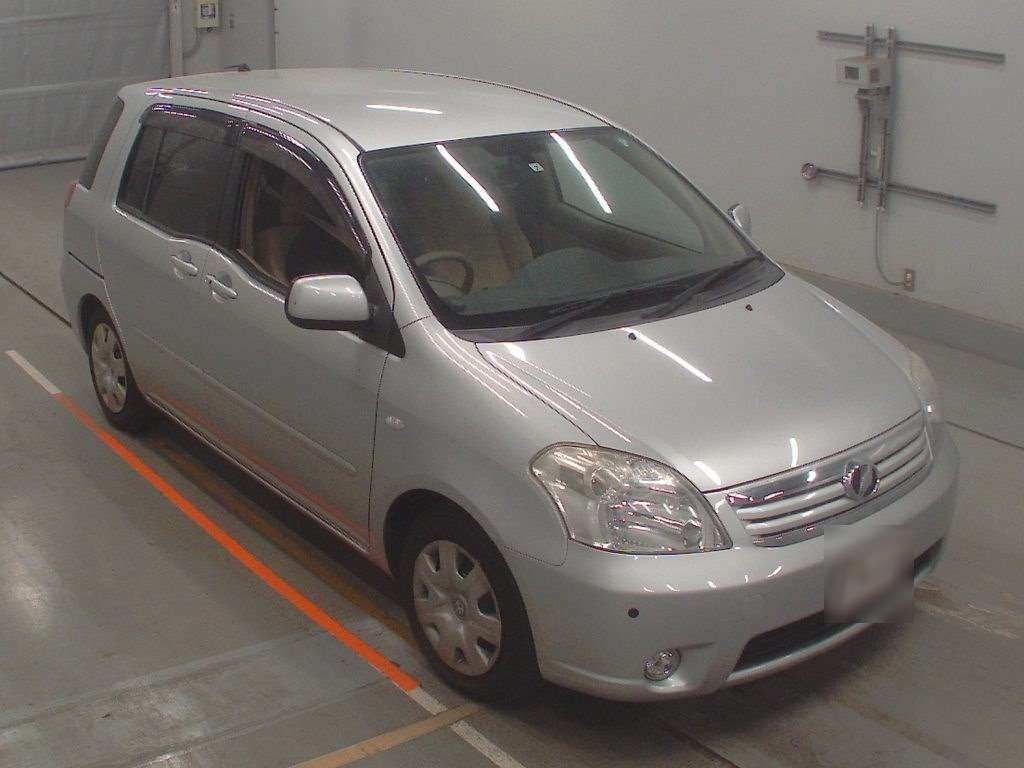 TOYOTA RAUM