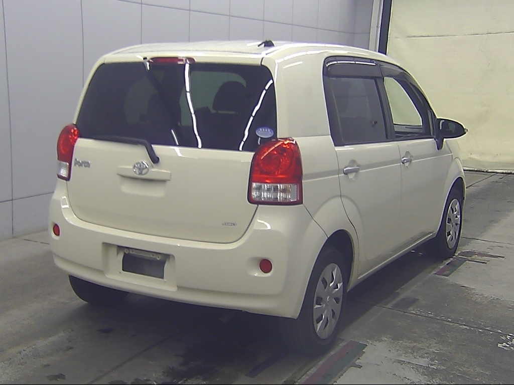 TOYOTA PORTE