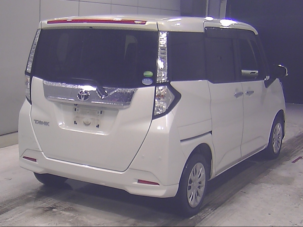 TOYOTA TANK
