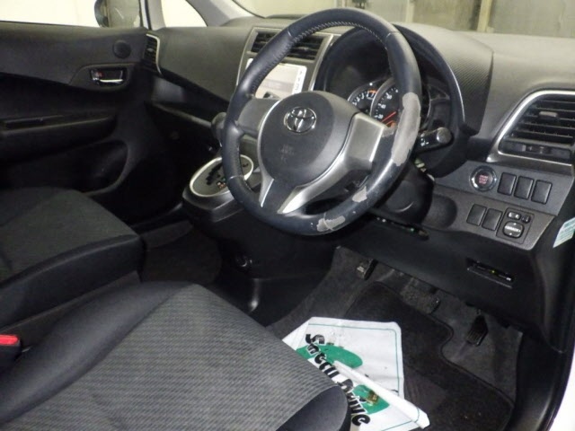 TOYOTA RACTIS