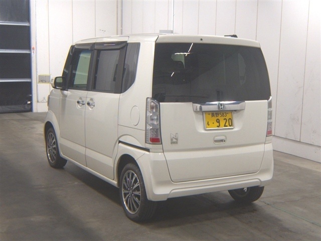 HONDA N-BOX