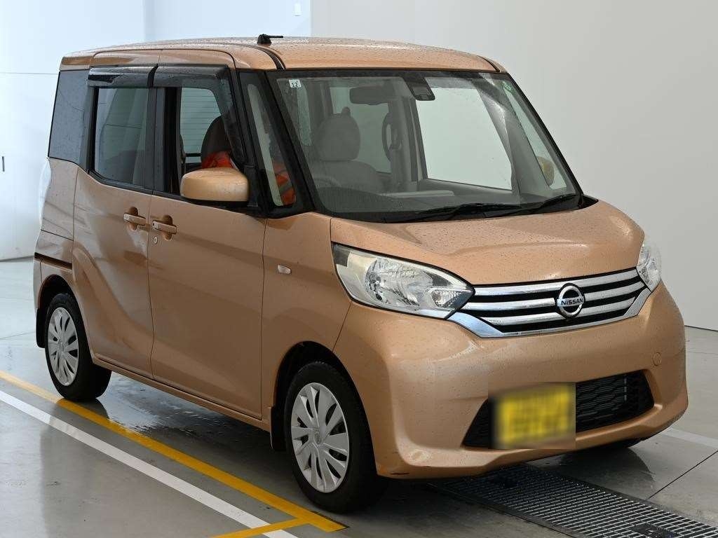 NISSAN DAYZ ROOX