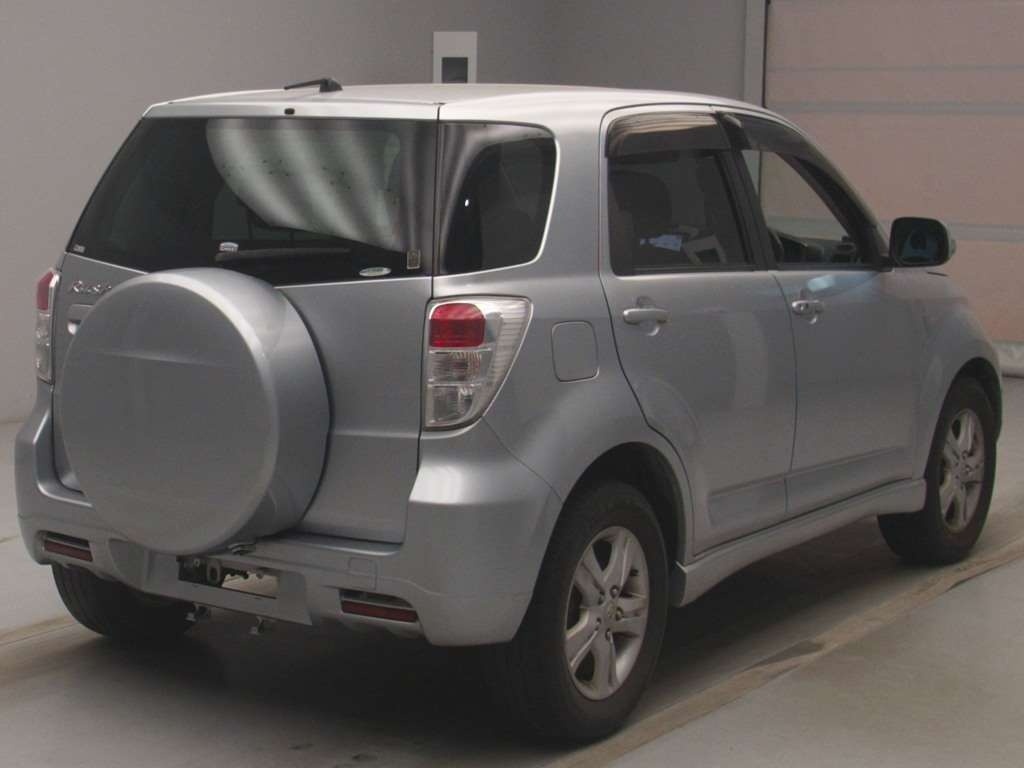 TOYOTA RUSH