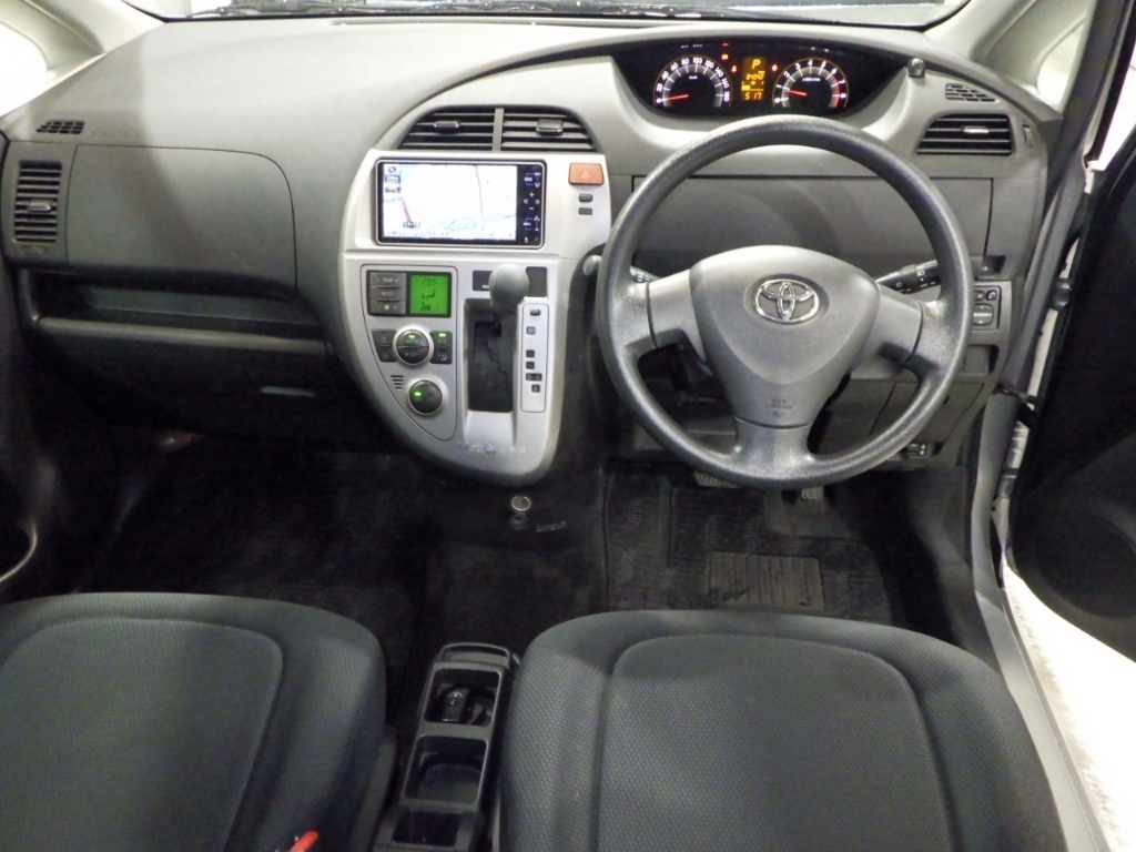 TOYOTA RACTIS