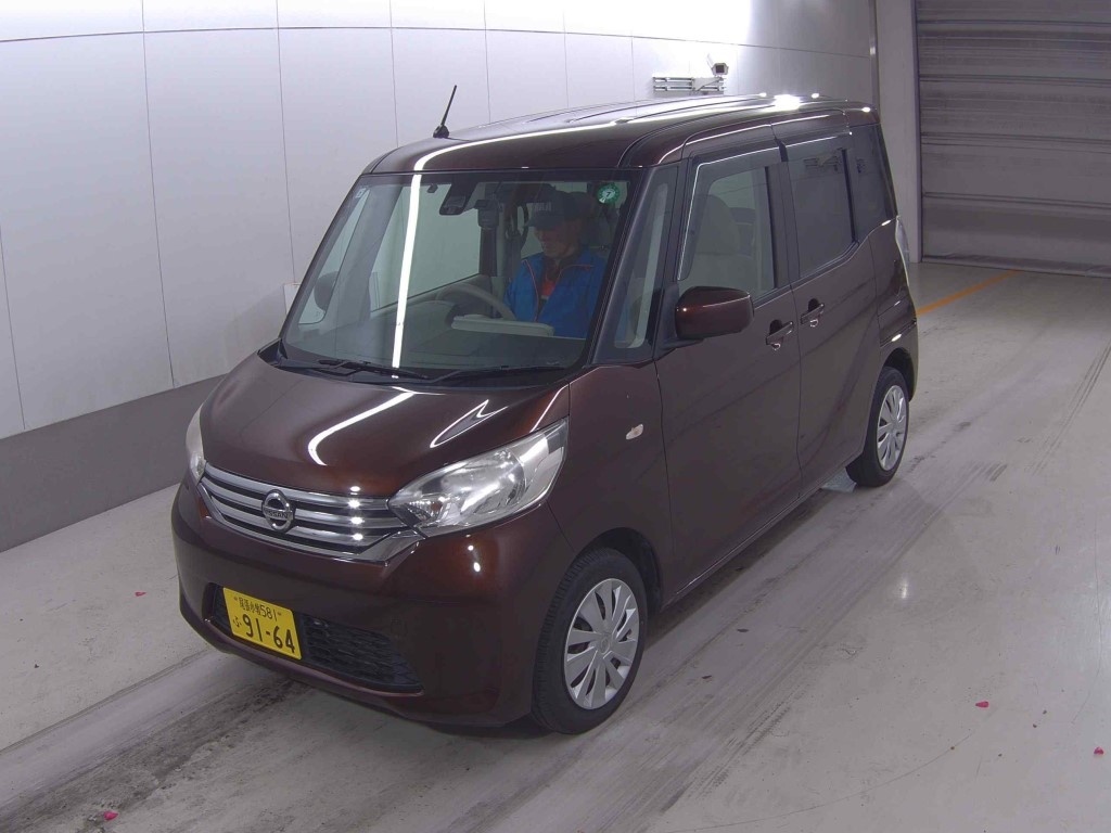 NISSAN DAYZ ROOX