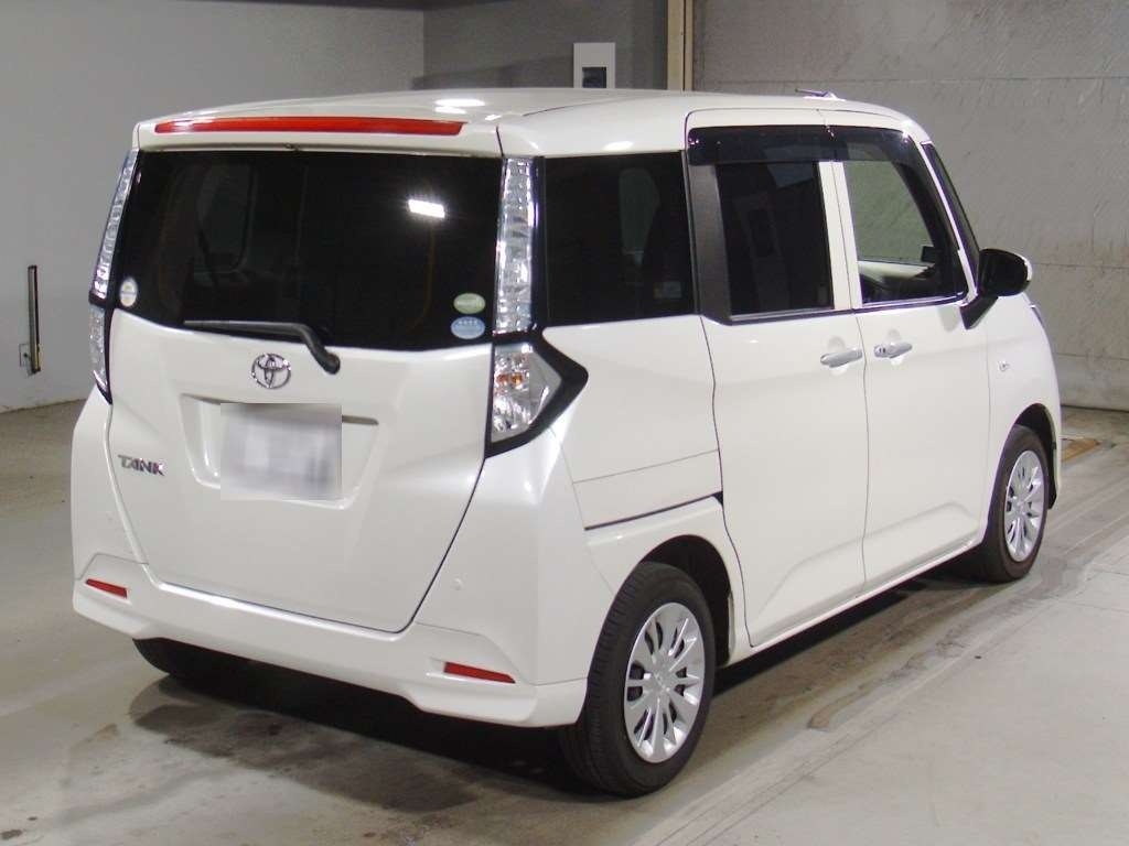 TOYOTA TANK
