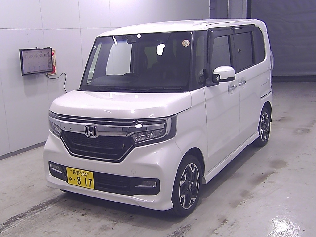 HONDA N-BOX