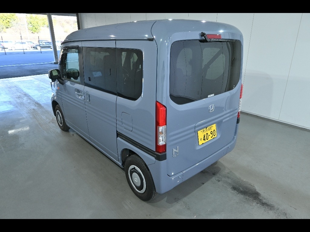 HONDA N-VAN
