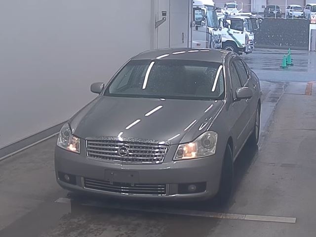 NISSAN FUGA