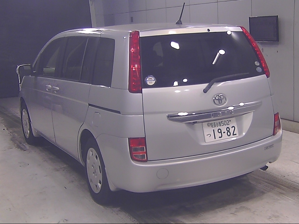 TOYOTA ISIS