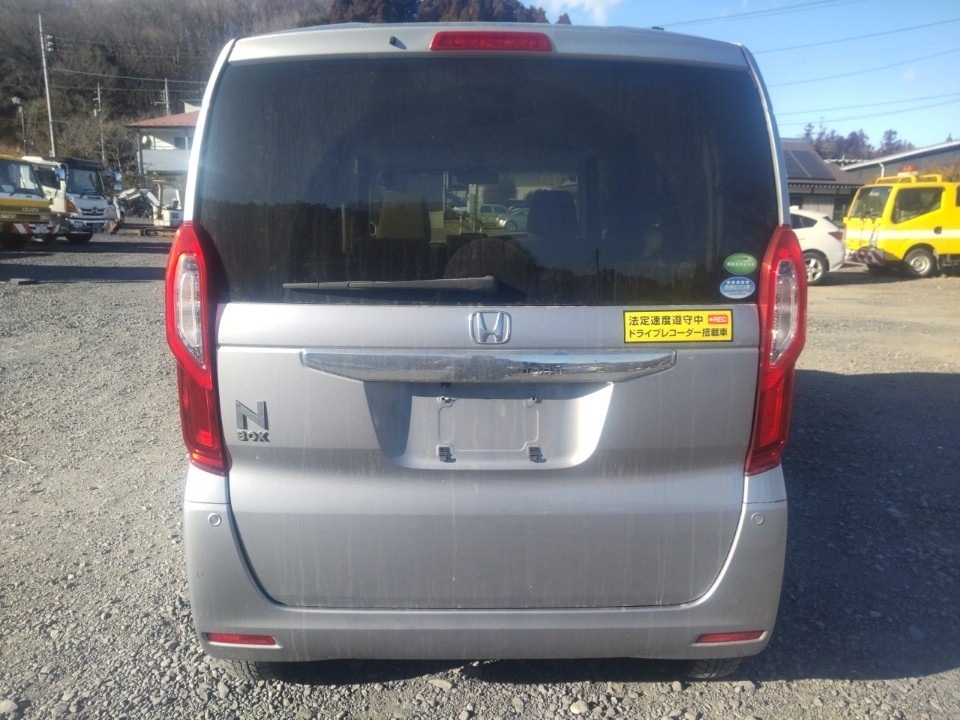 HONDA N-BOX