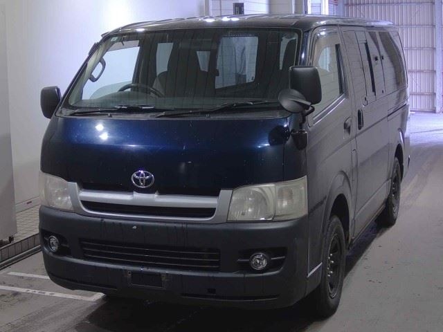 TOYOTA REGIUS ACE