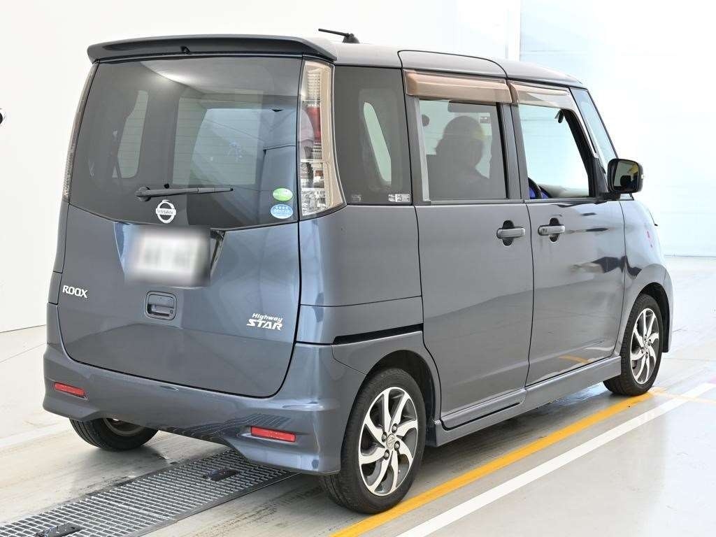 NISSAN ROOX