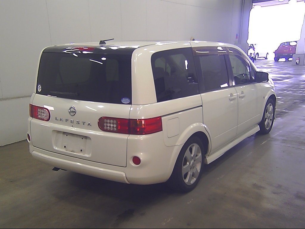 NISSAN LAFESTA