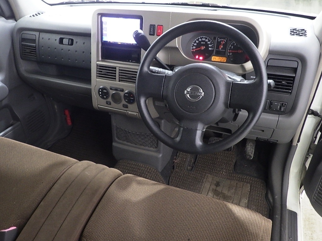 NISSAN CUBE