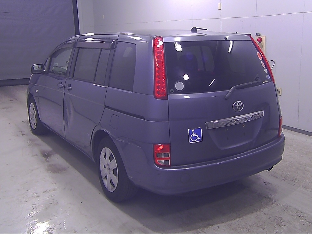 TOYOTA ISIS