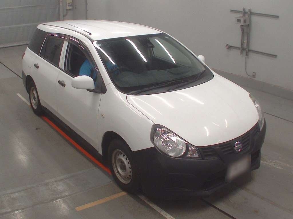 NISSAN AD