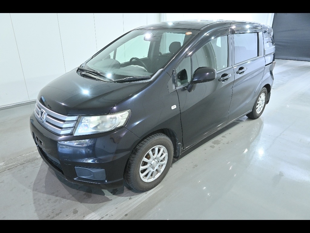 HONDA FREED SPIKE