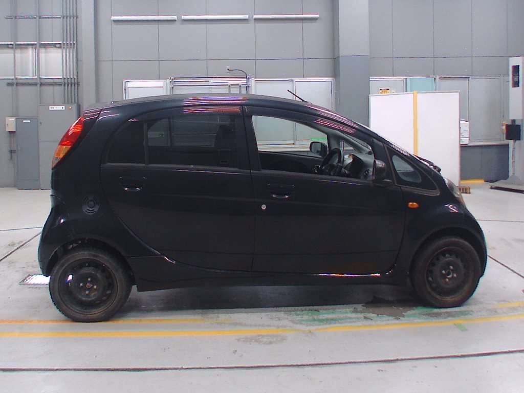 MITSUBISHI I