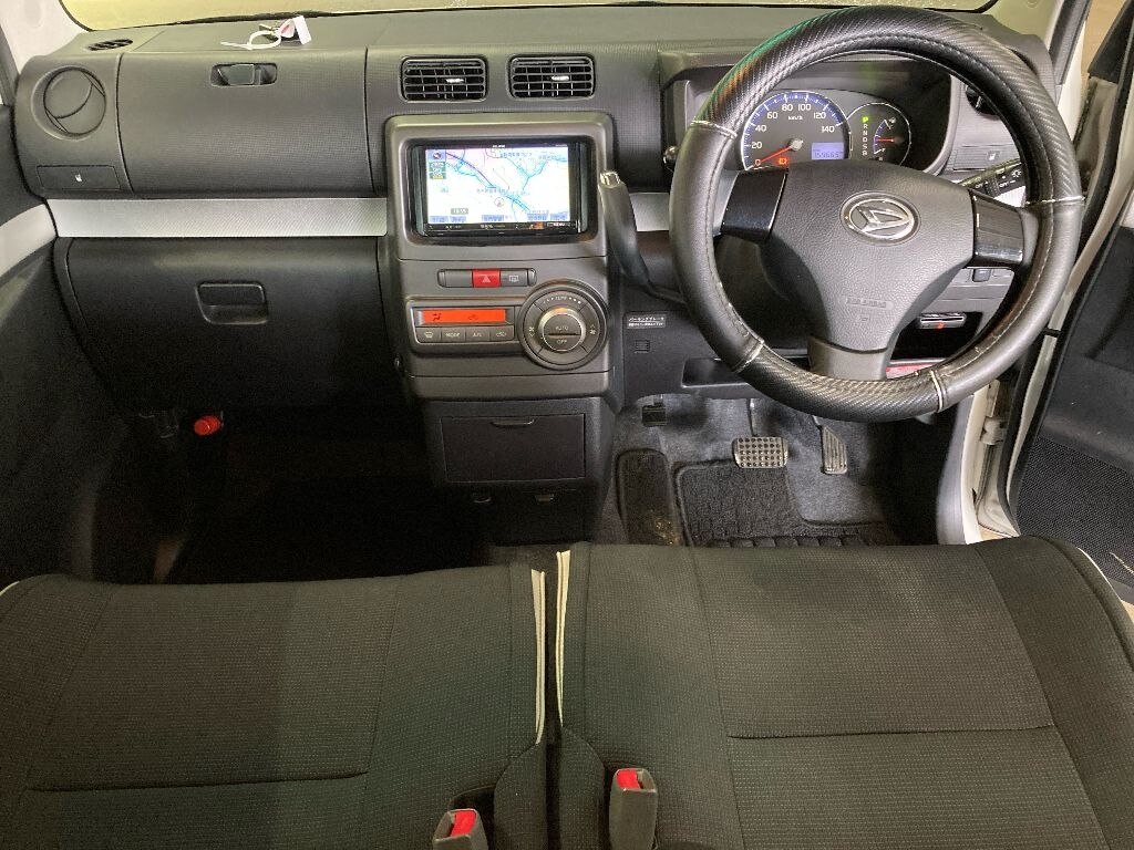 DAIHATSU MOVE CONTE