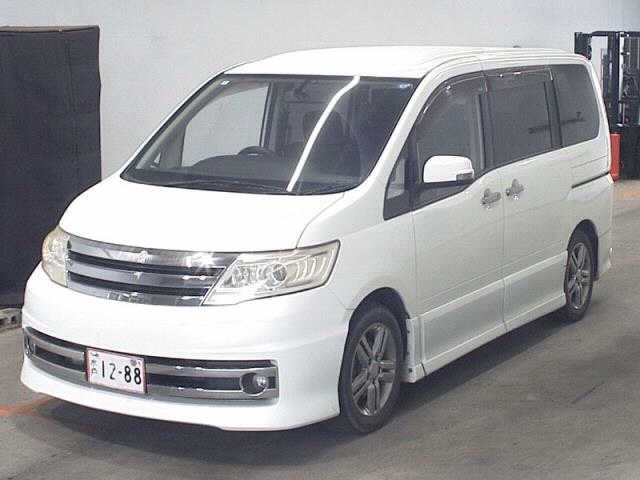 NISSAN SERENA