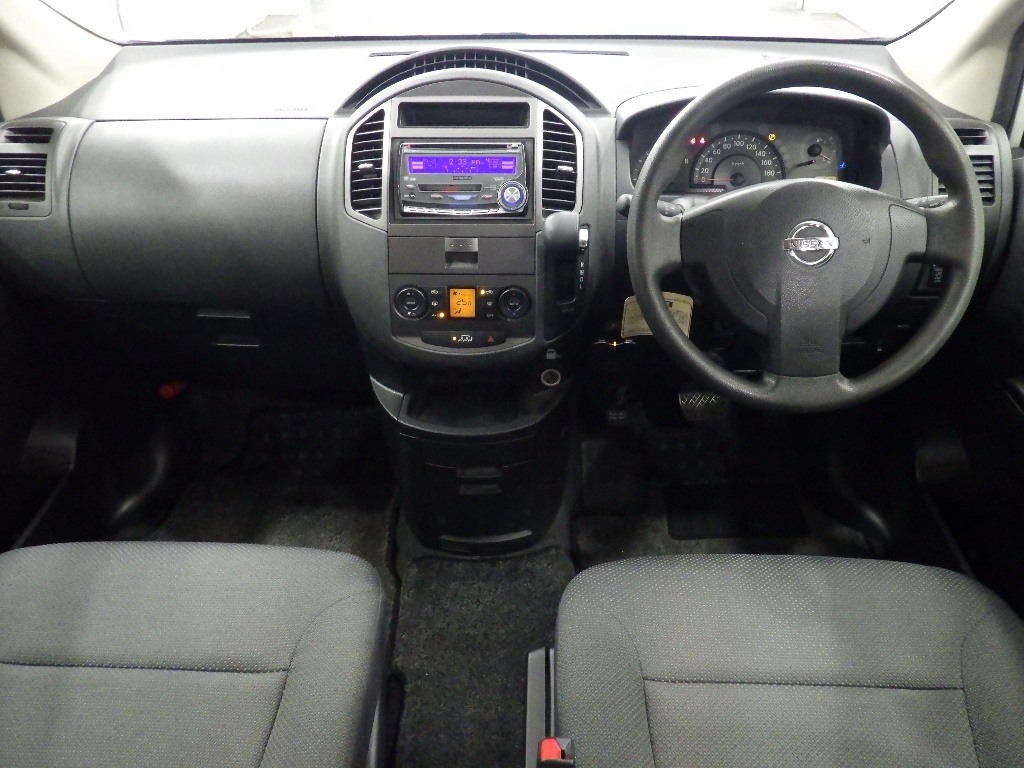 NISSAN LAFESTA
