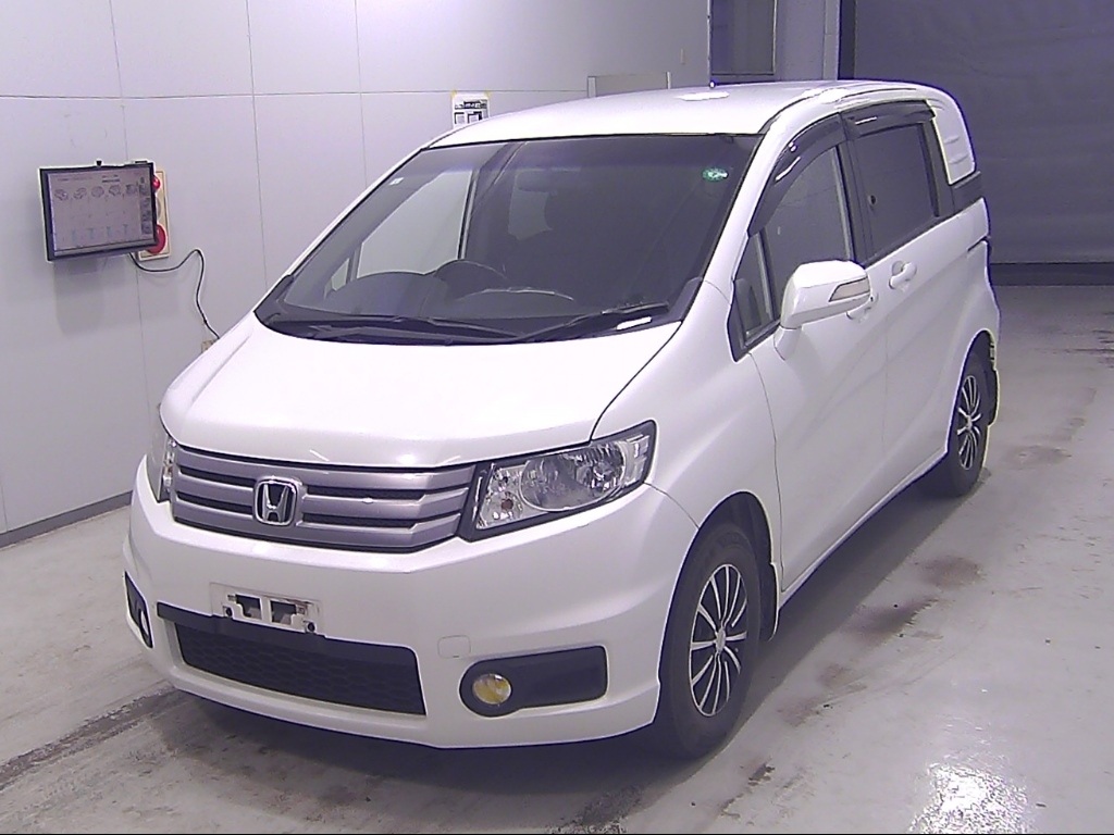 HONDA FREED SPIKE