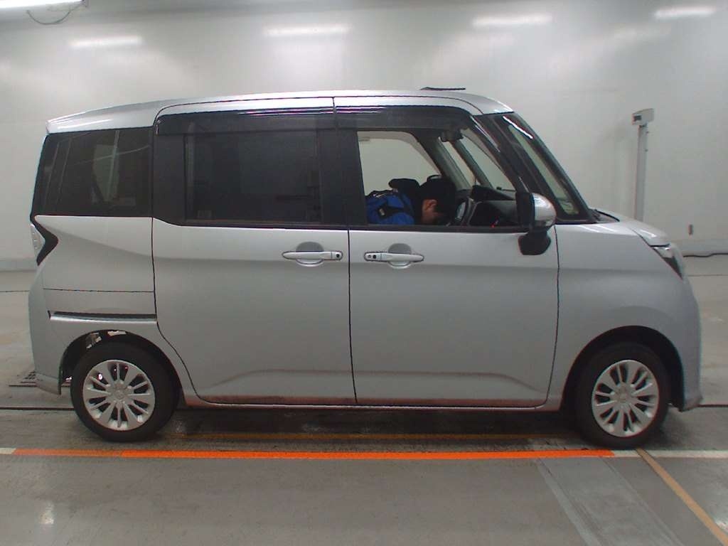 TOYOTA TANK