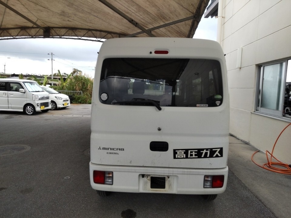 MITSUBISHI MINICAB