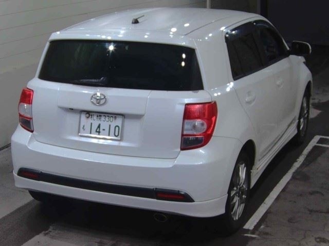 TOYOTA IST