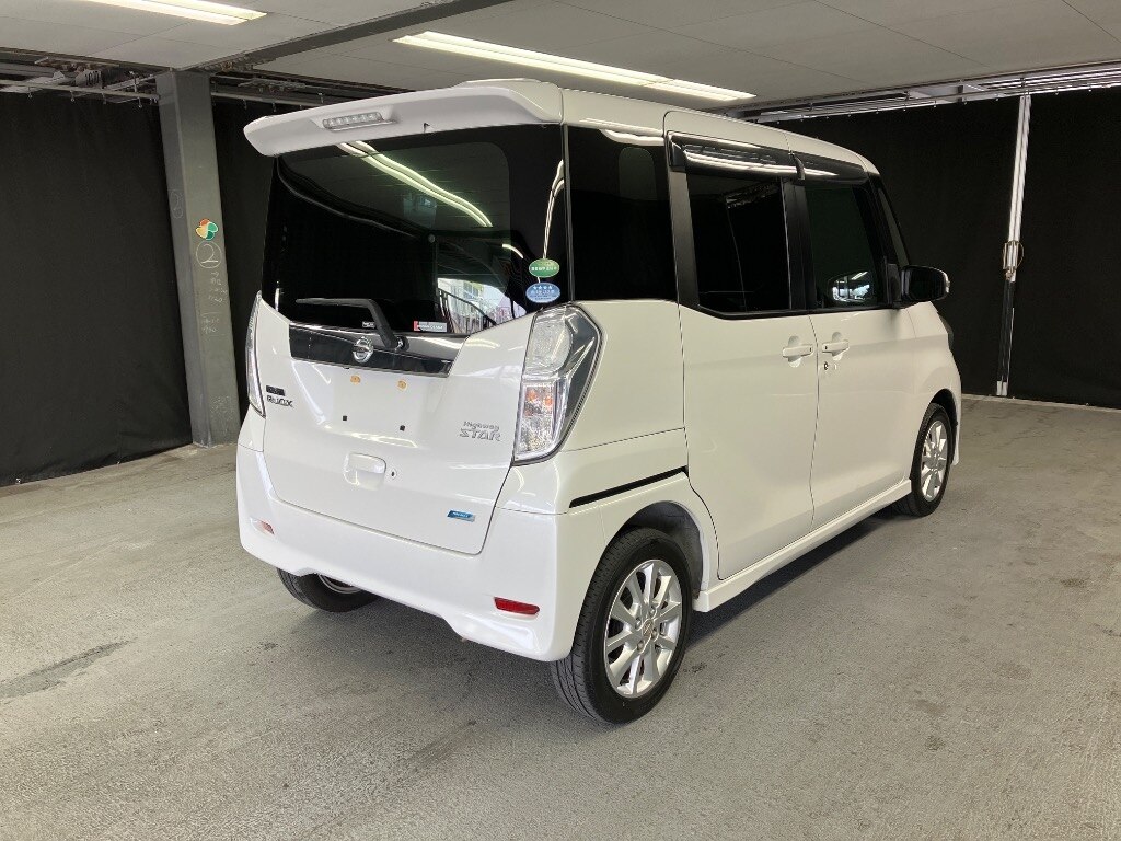NISSAN DAYZ ROOX