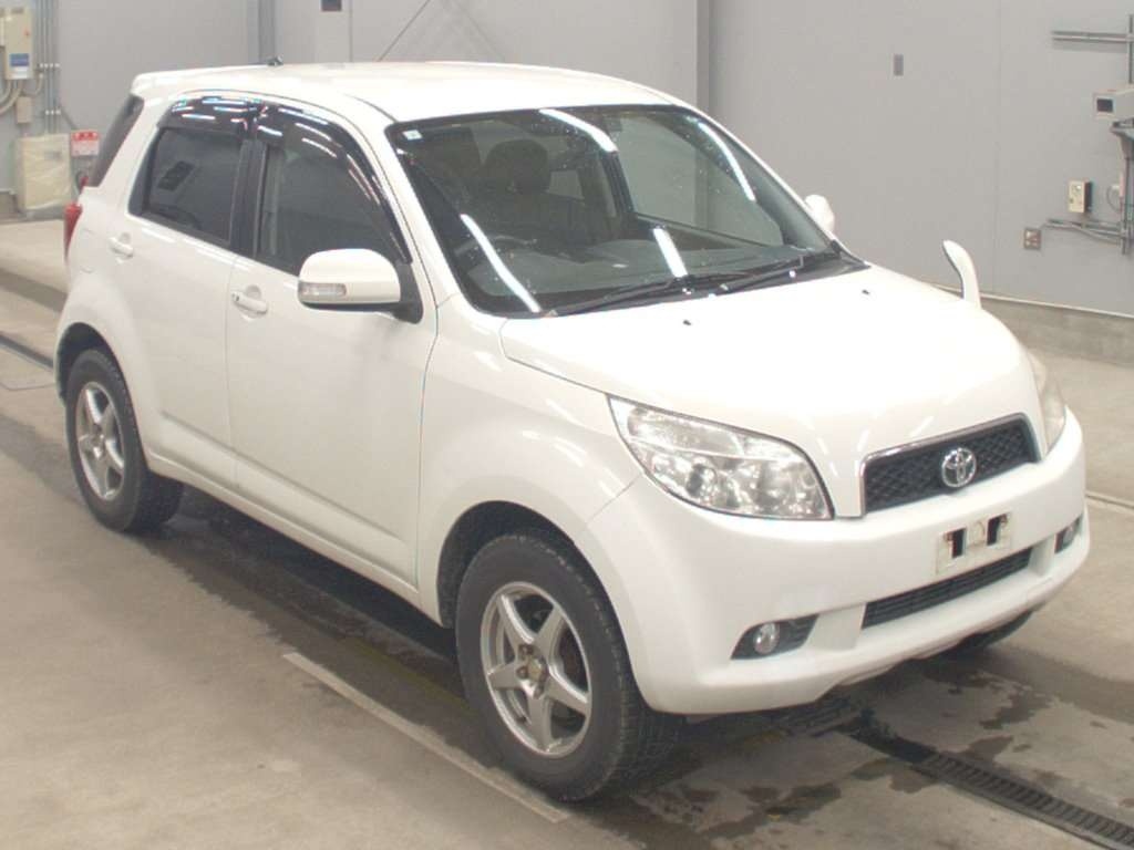 TOYOTA RUSH