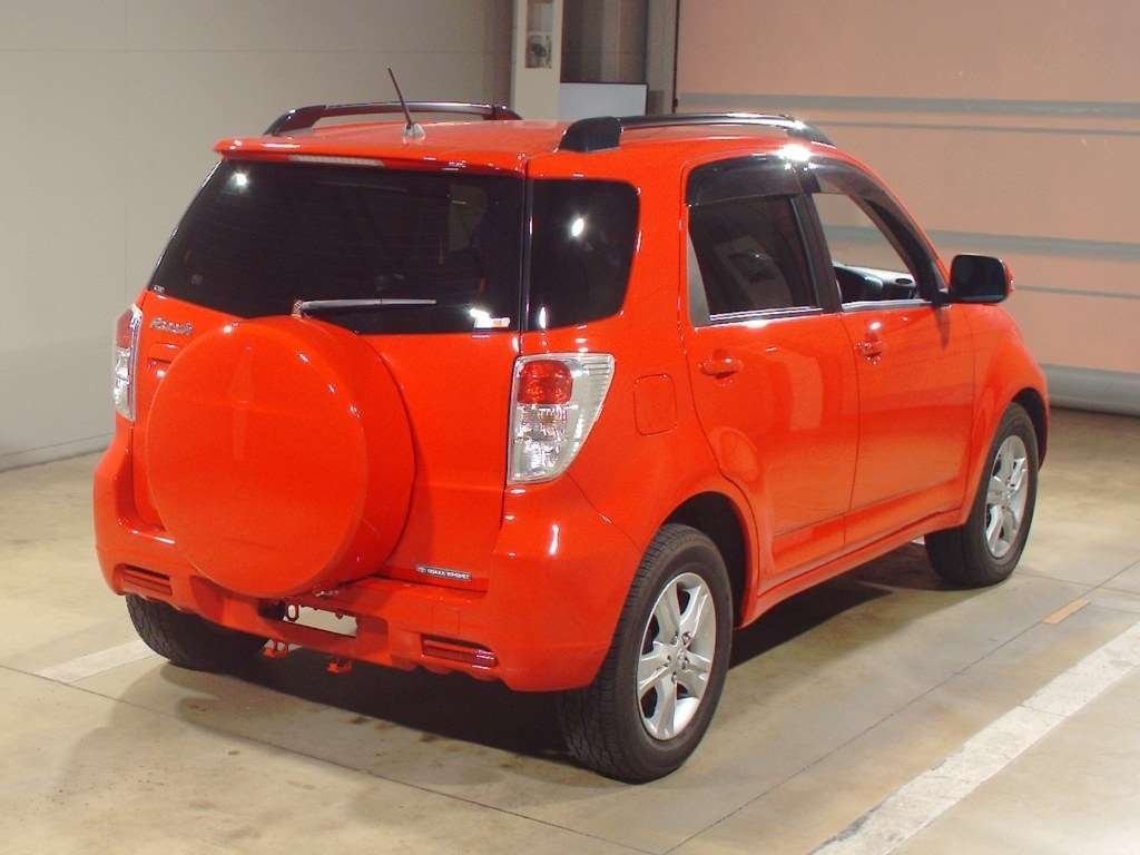TOYOTA RUSH