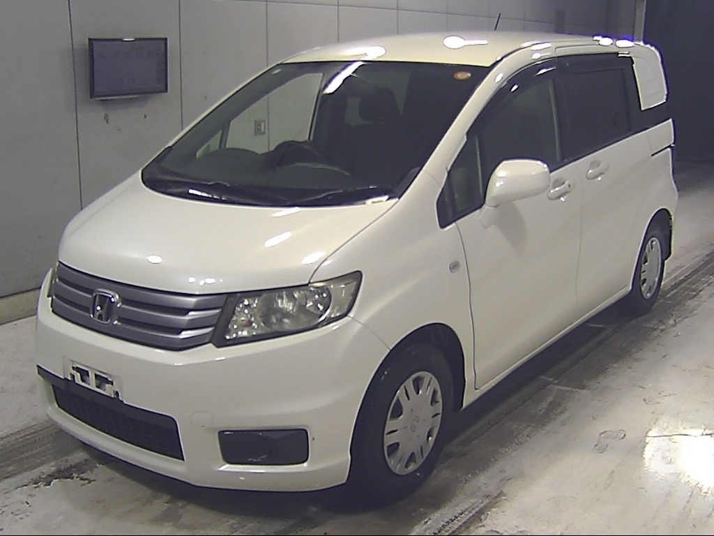 HONDA FREED SPIKE