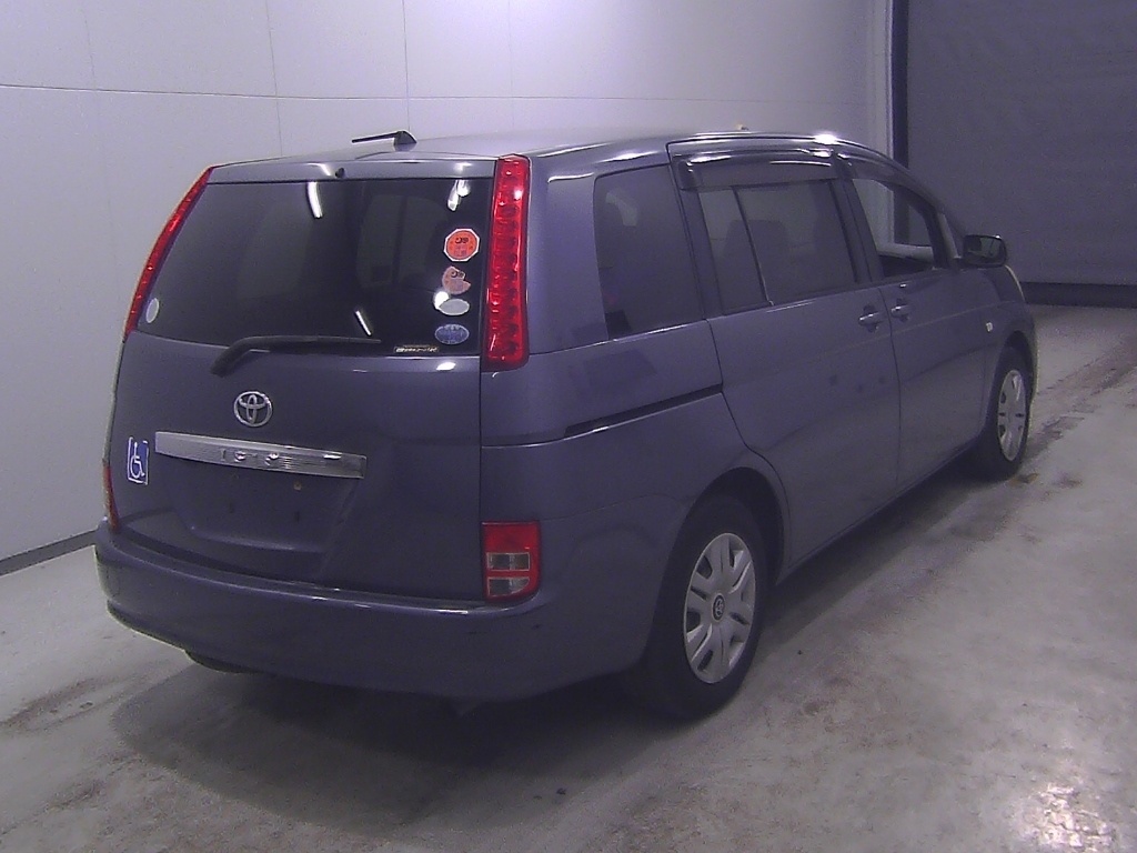 TOYOTA ISIS