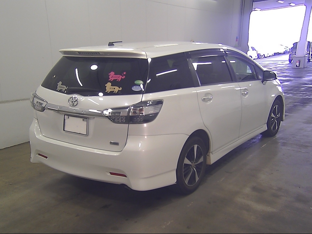 TOYOTA WISH